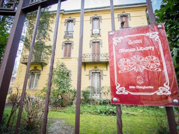 appartamento in vendita a Monza in zona Ospedale San Gerardo