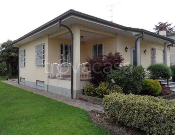 casa indipendente in vendita a Monza