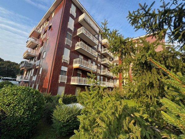 casa indipendente in vendita a Monza
