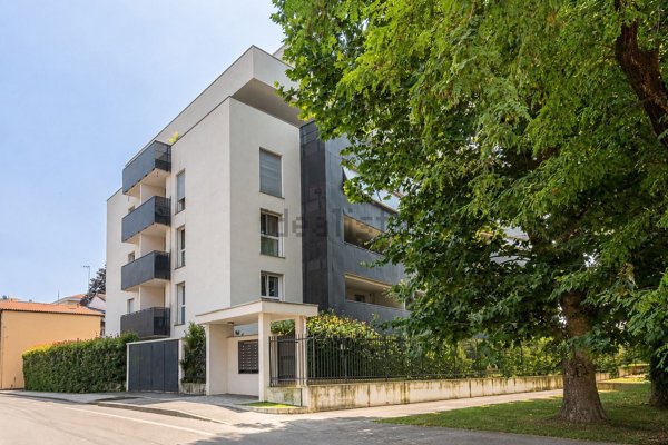 appartamento in vendita a Monza