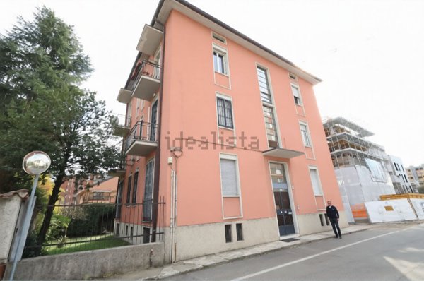 appartamento in vendita a Monza in zona Ospedale San Gerardo