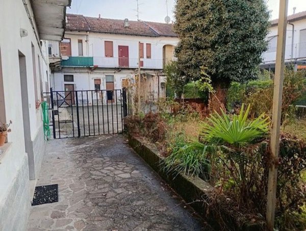 casa indipendente in vendita a Monza in zona Centro Storico