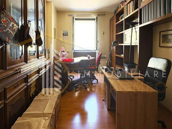 ufficio in vendita a Monza in zona Centro Storico