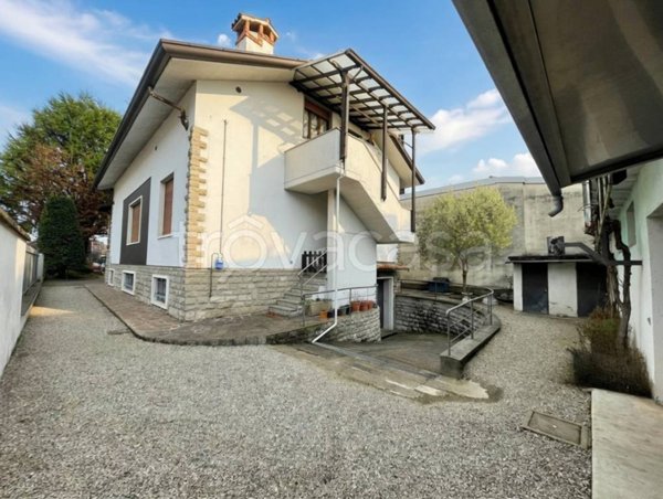 appartamento in vendita a Monza in zona Ospedale San Gerardo