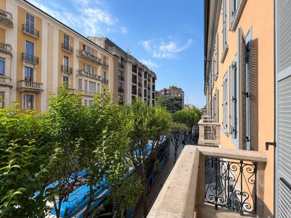 appartamento in vendita a Monza in zona Centro Storico