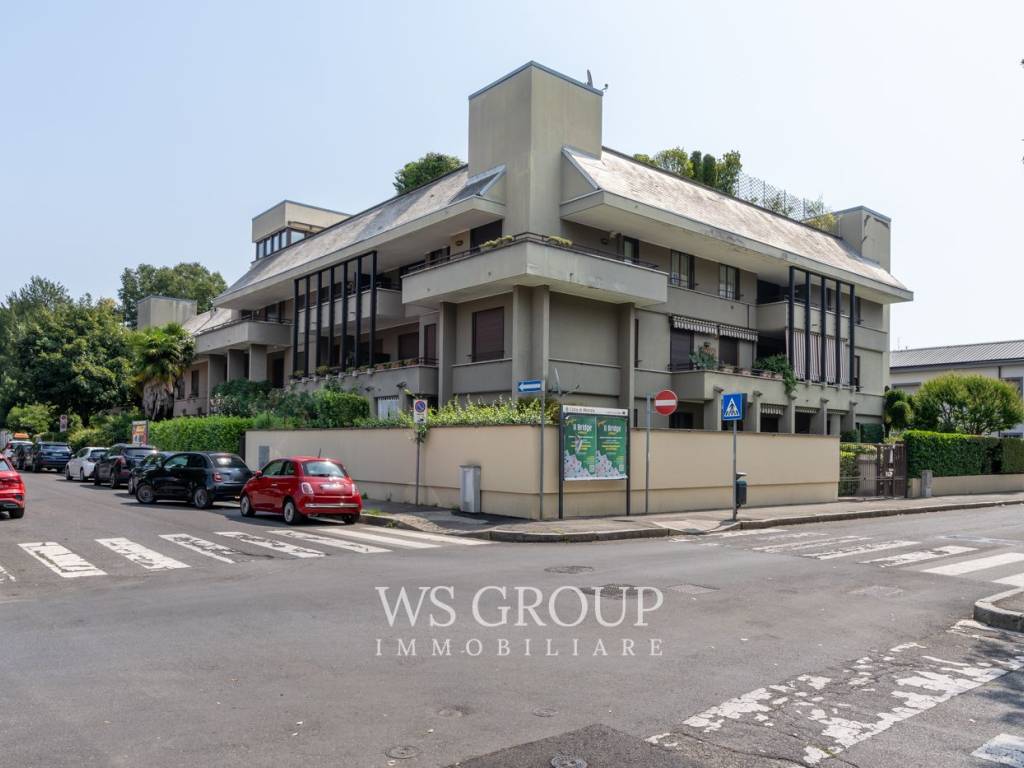 appartamento in vendita a Monza in zona Centro Storico