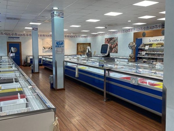 negozio in vendita a Monza