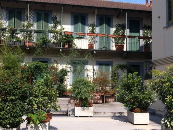 appartamento in vendita a Monza in zona Centro Storico