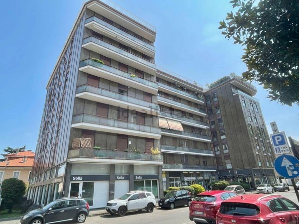 appartamento in vendita a Monza in zona Centro Storico