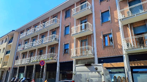 appartamento in vendita a Monza in zona Centro Storico