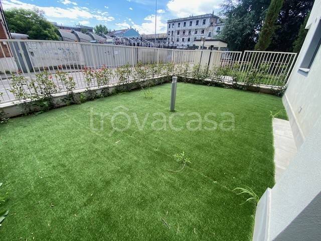 appartamento in vendita a Monza in zona Centro Storico