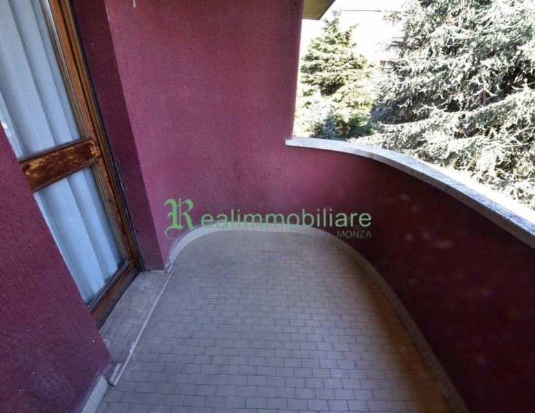 appartamento in vendita a Monza in zona Ospedale San Gerardo