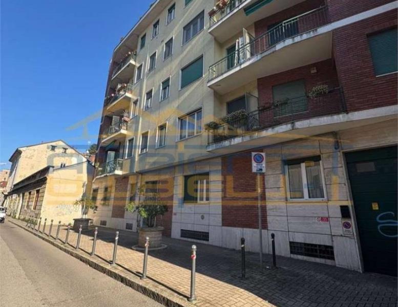 appartamento in vendita a Monza in zona Centro Storico