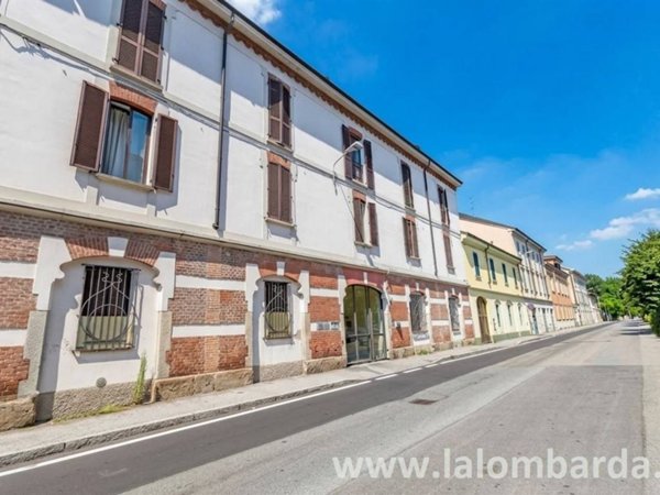 appartamento in vendita a Monza in zona Centro Storico