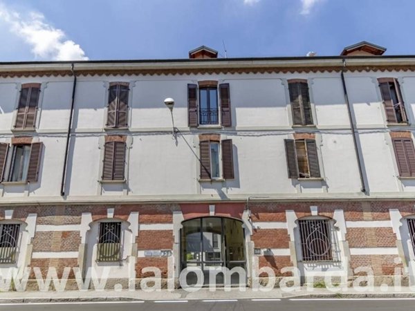 appartamento in vendita a Monza in zona Centro Storico