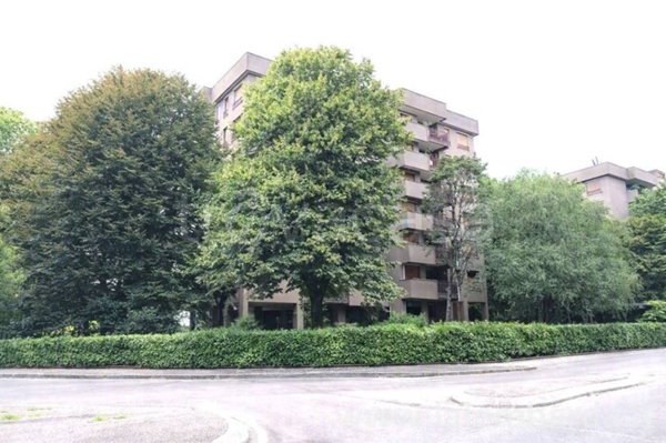 appartamento in vendita a Monza in zona Ospedale San Gerardo