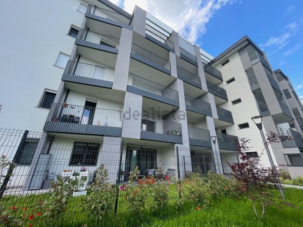 appartamento in vendita a Monza in zona Ospedale San Gerardo