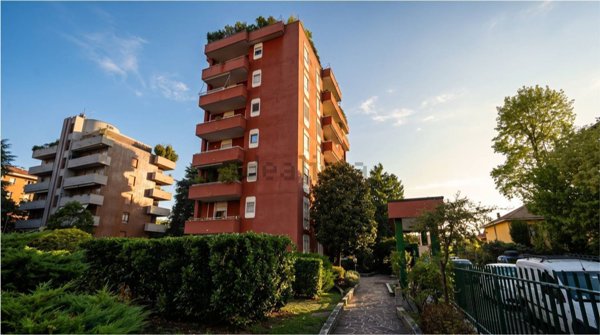appartamento in vendita a Monza in zona Ospedale San Gerardo