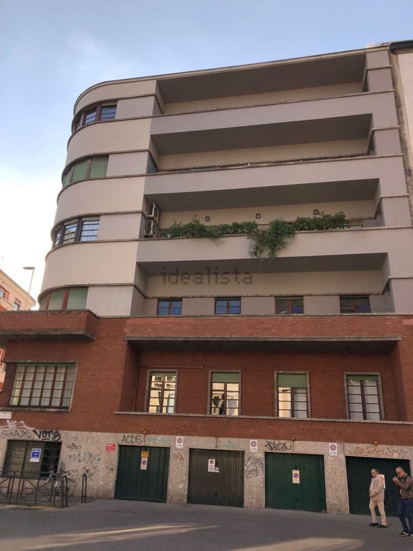 appartamento in vendita a Monza in zona Centro Storico