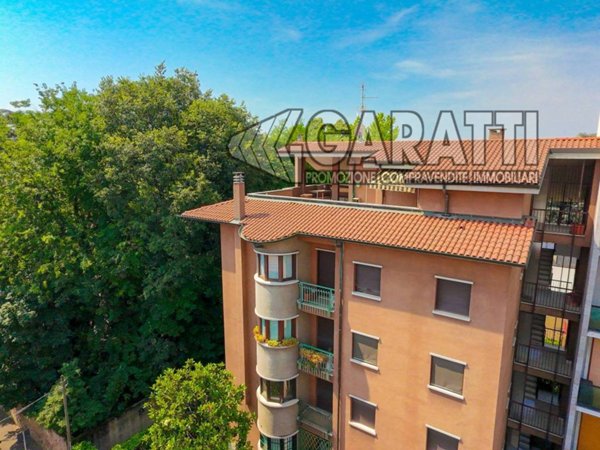 appartamento in vendita a Monza in zona Centro Storico