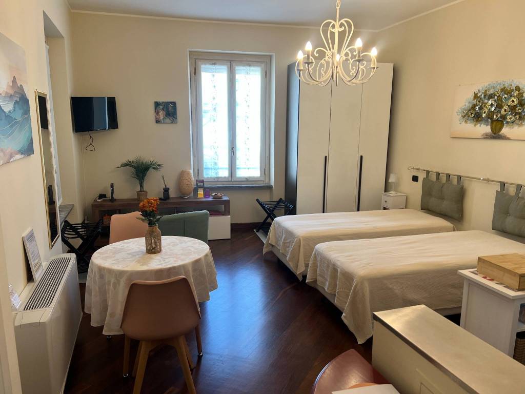 appartamento in vendita a Monza in zona Centro Storico