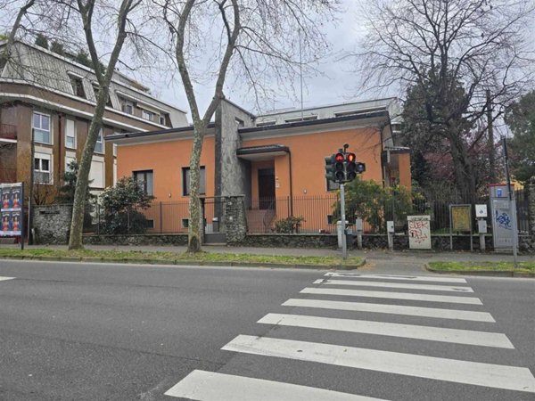 casa indipendente in vendita a Monza