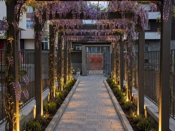 casa indipendente in vendita a Monza