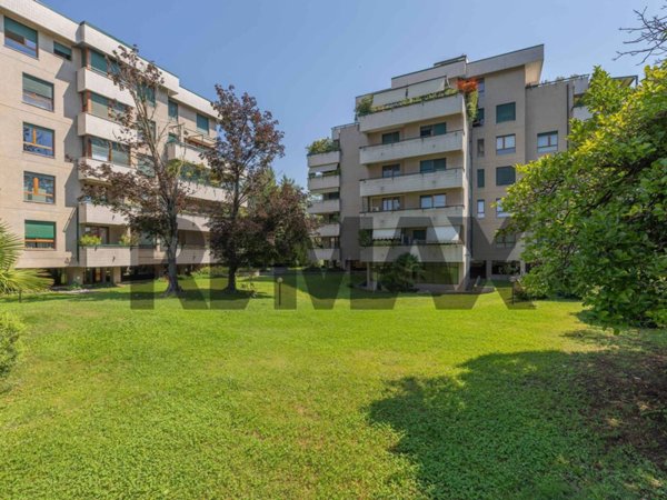 appartamento in vendita a Monza in zona Ospedale San Gerardo