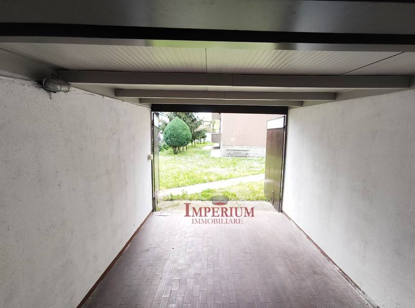 box auto in vendita a Monza