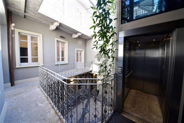 intera palazzina in vendita a Monza