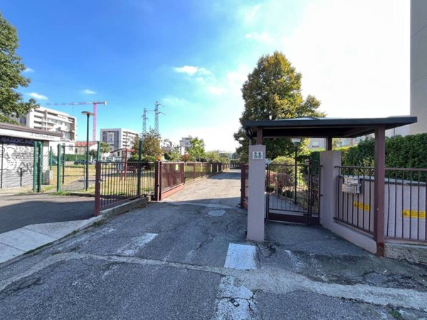 box auto in vendita a Monza