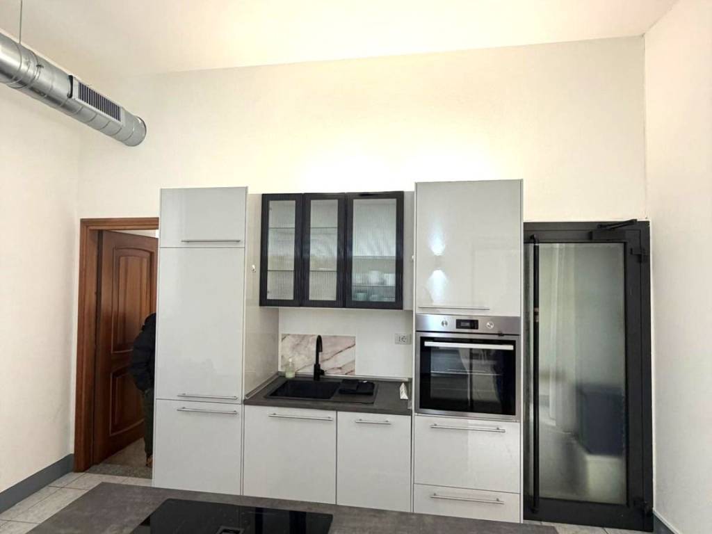 appartamento in vendita a Monza in zona Centro Storico