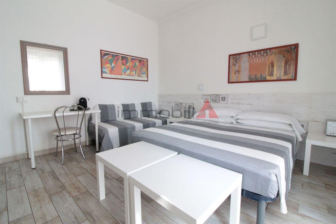appartamento in vendita a Monza in zona Ospedale San Gerardo