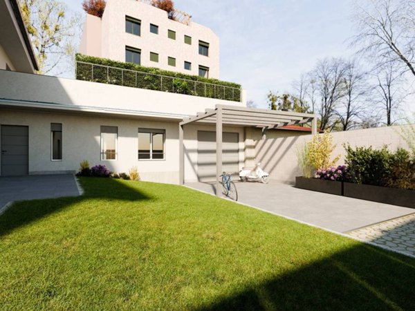 casa indipendente in vendita a Monza in zona Centro Storico