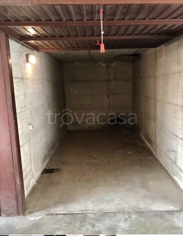 box auto in vendita a Monza