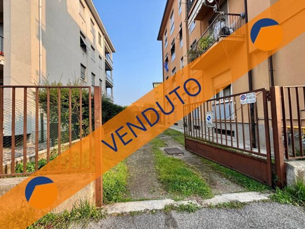 box auto in vendita a Monza
