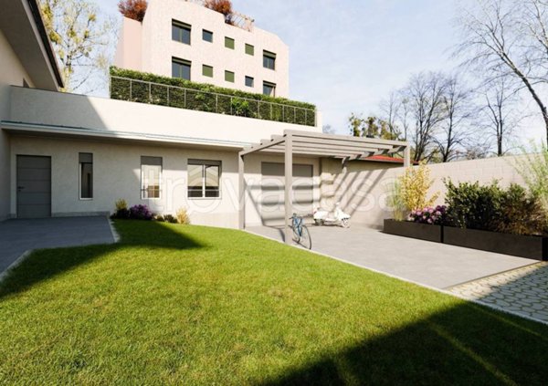 casa indipendente in vendita a Monza