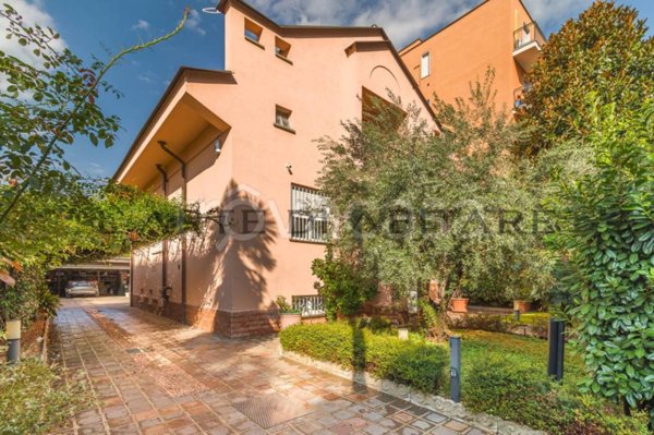 casa indipendente in vendita a Monza