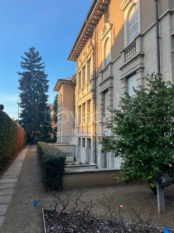 appartamento in vendita a Monza