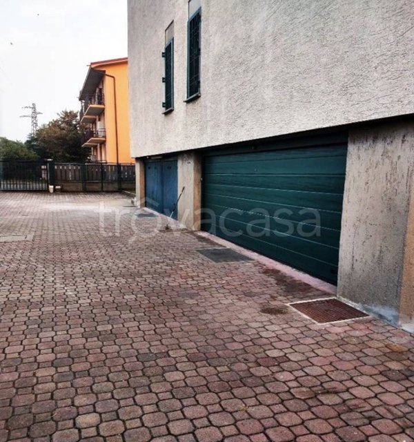 box auto in vendita a Monza