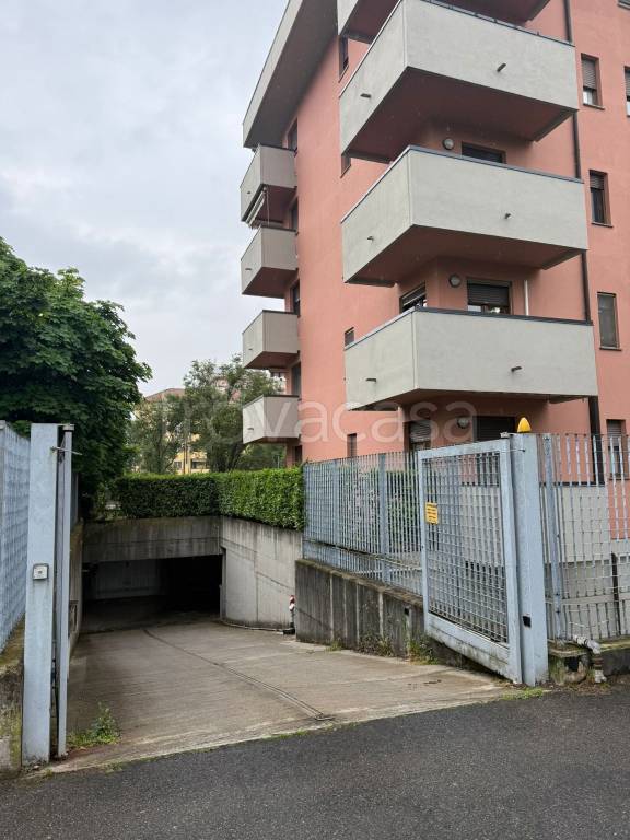 box auto in vendita a Monza