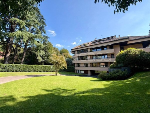 appartamento in vendita a Monza in zona Centro Storico