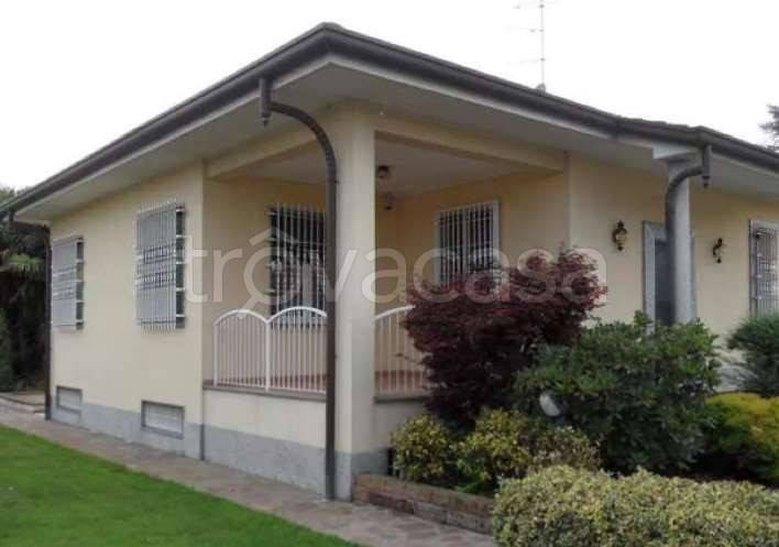 casa indipendente in vendita a Monza