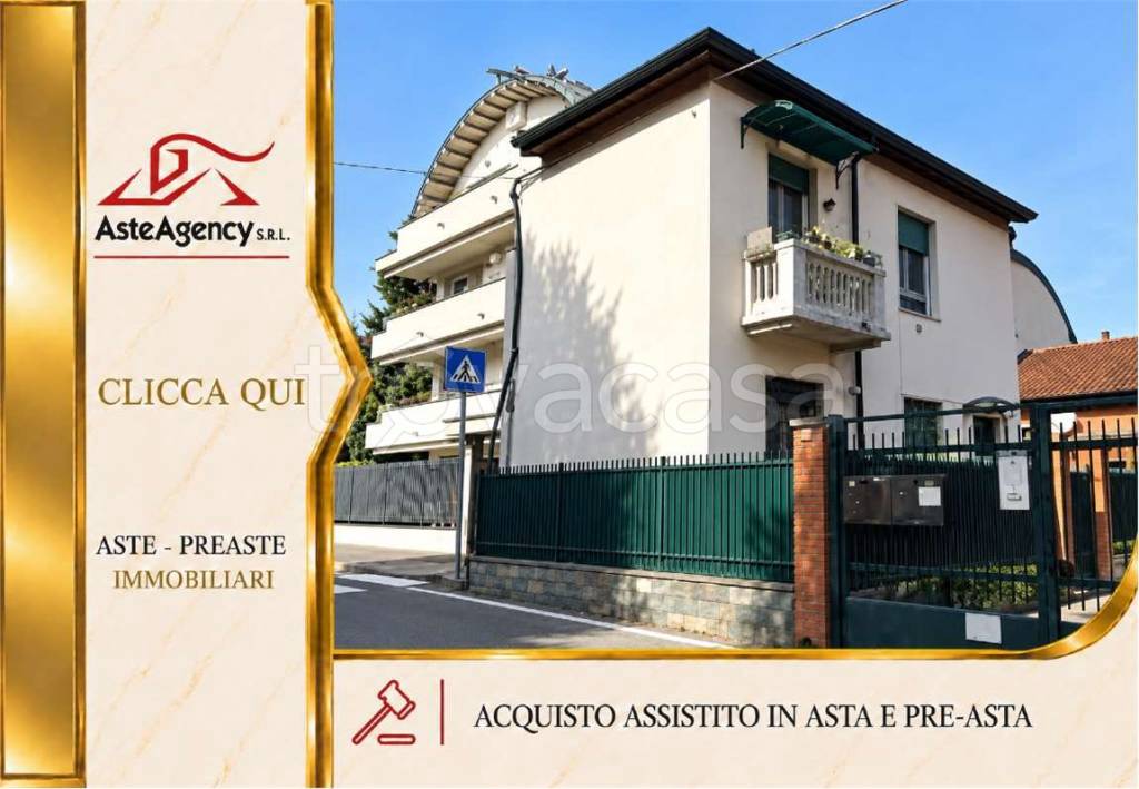 casa indipendente in vendita a Monza
