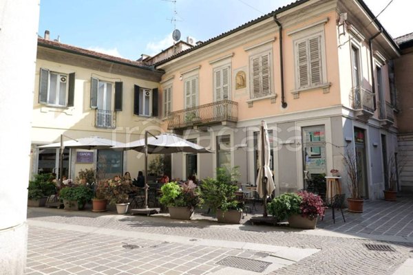 negozio in vendita a Monza in zona Centro Storico