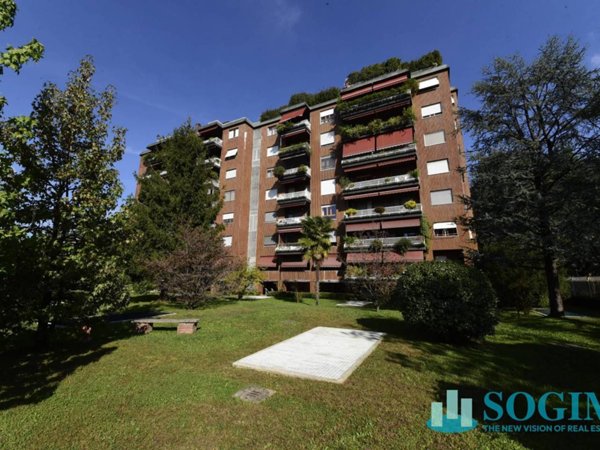 appartamento in vendita a Monza in zona Ospedale San Gerardo
