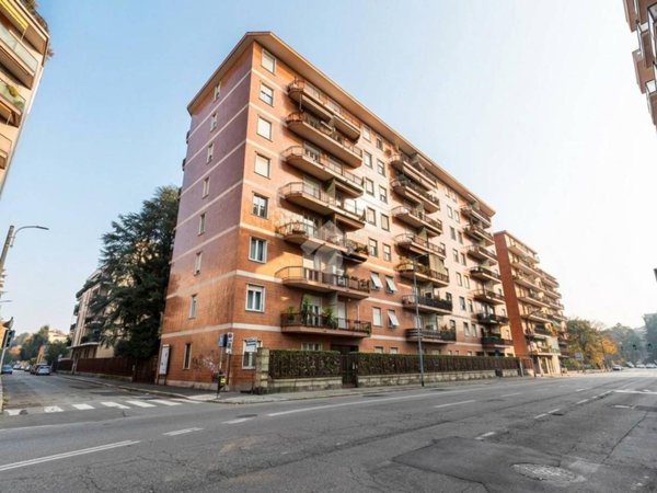 appartamento in vendita a Monza in zona Centro Storico