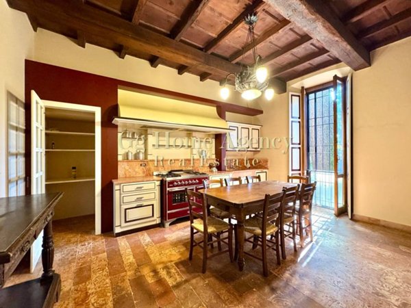 appartamento in vendita a Monza in zona Centro Storico