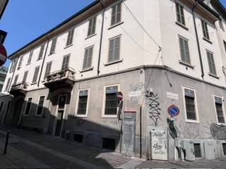 appartamento in vendita a Monza in zona Centro Storico