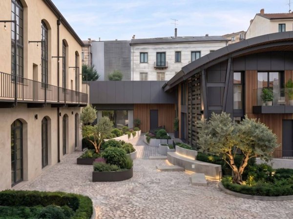 appartamento in vendita a Monza in zona Centro Storico